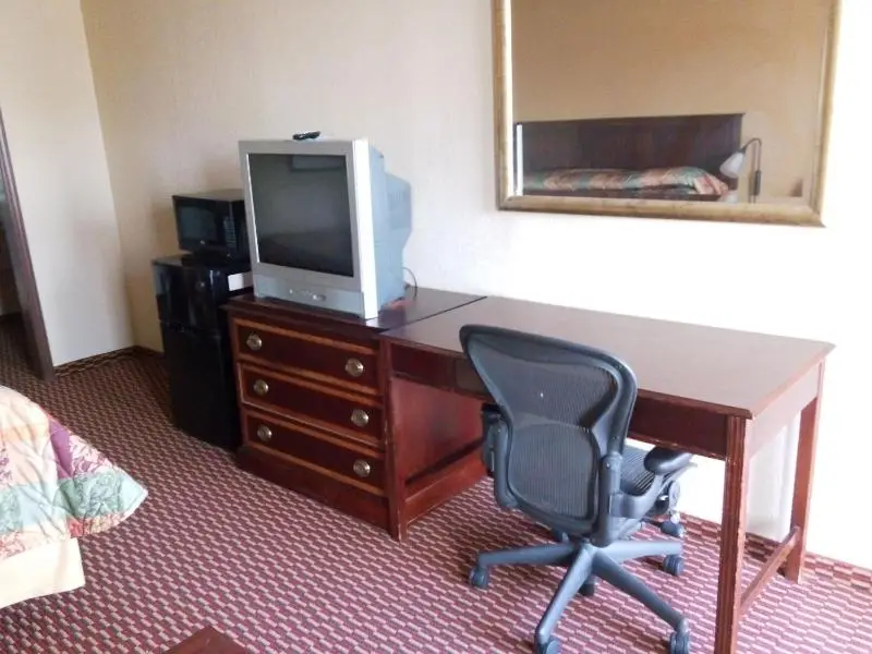 Executive Inn Seminole 7