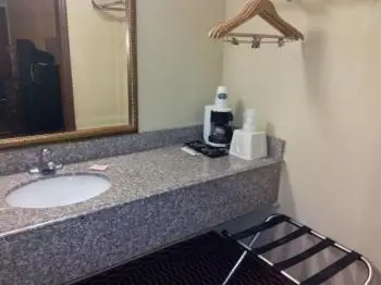 Executive Inn Seminole 8